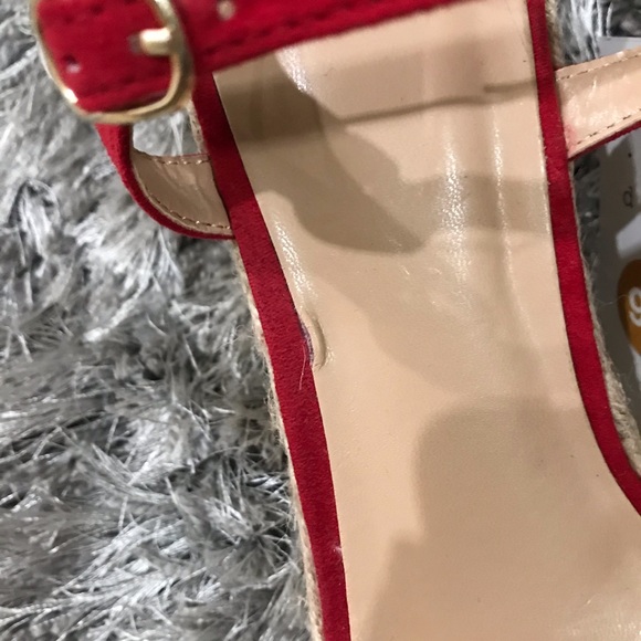 A new day Happy in the color Red - Picture 4 of 4